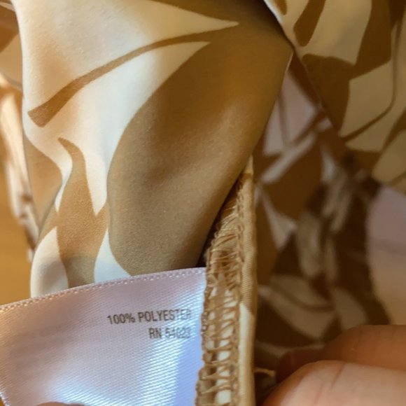 Old Navy Brown Tan Cream Sailboat Print Nautical Women's Blouse NWT Sz L - Picture 8 of 8